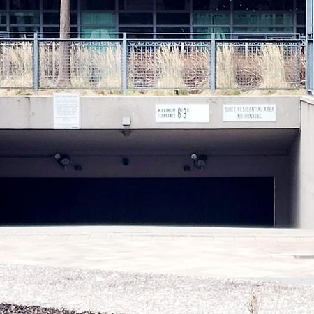Lakefront Living Downtown Toronto - Free Parking, Gym, Indoor Pool Екстериор снимка