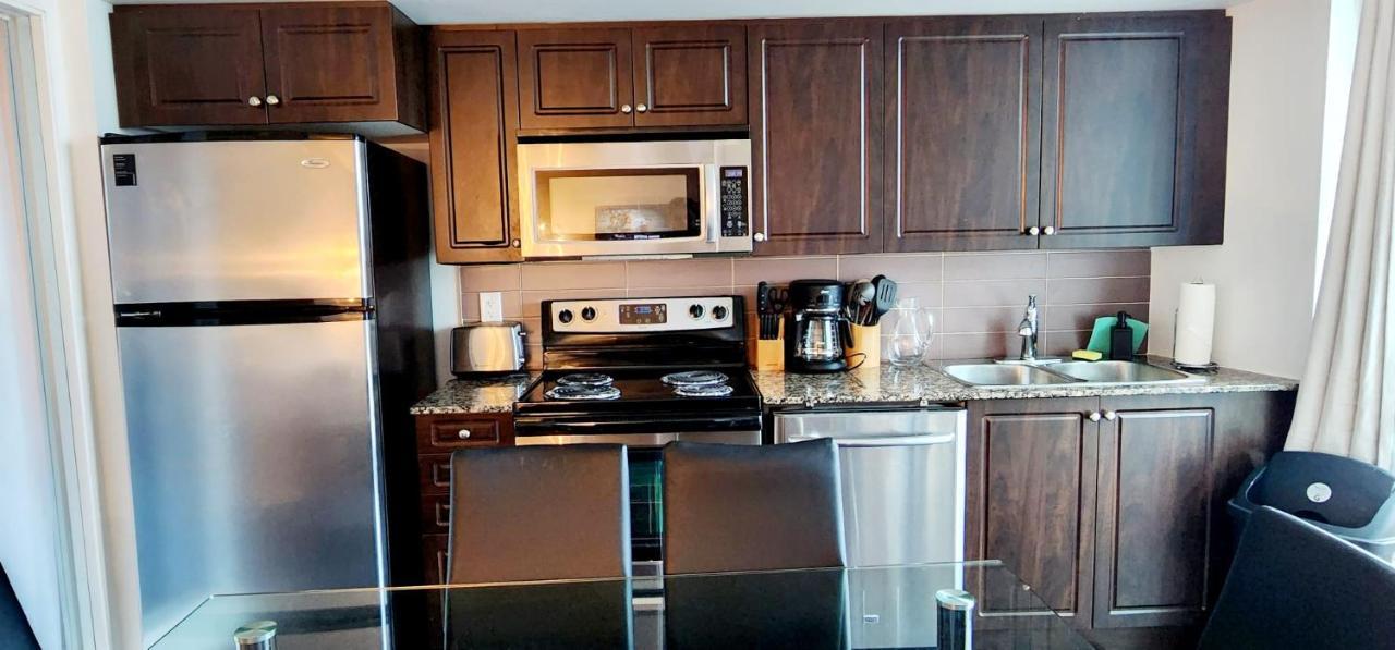 Lakefront Living Downtown Toronto - Free Parking, Gym, Indoor Pool Екстериор снимка